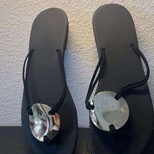 Black sandal with gold size 40